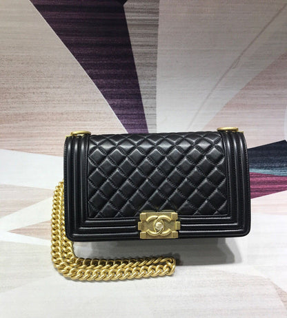 Wellow Bags - Chanel - Bags  - 352