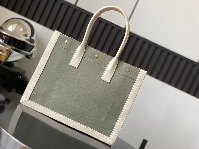 Amelia - YSL Bag - 3763