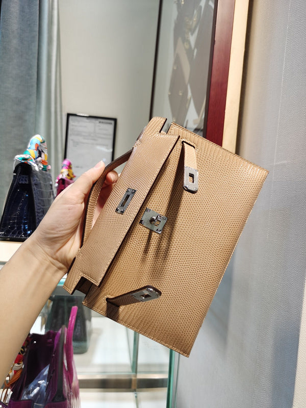 Amelia - HMS Bags - 1569