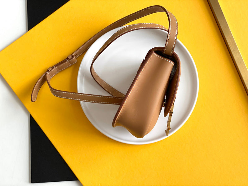 Amelia - YSL Bag - 4152