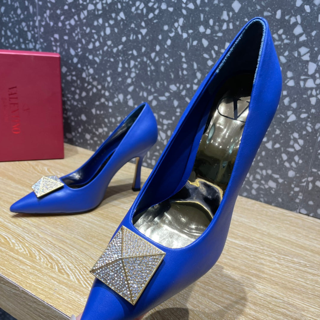 VAL -  Garavani One Stud Pump With Maxi Stud Crystals Blue For Women WS0FH8XIC