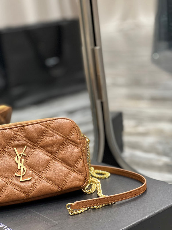 Amelia - YSL Bag - 3746