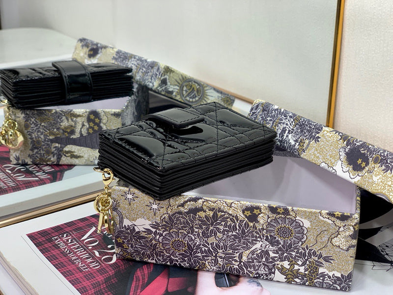 Amelia - DOR Wallets - 080