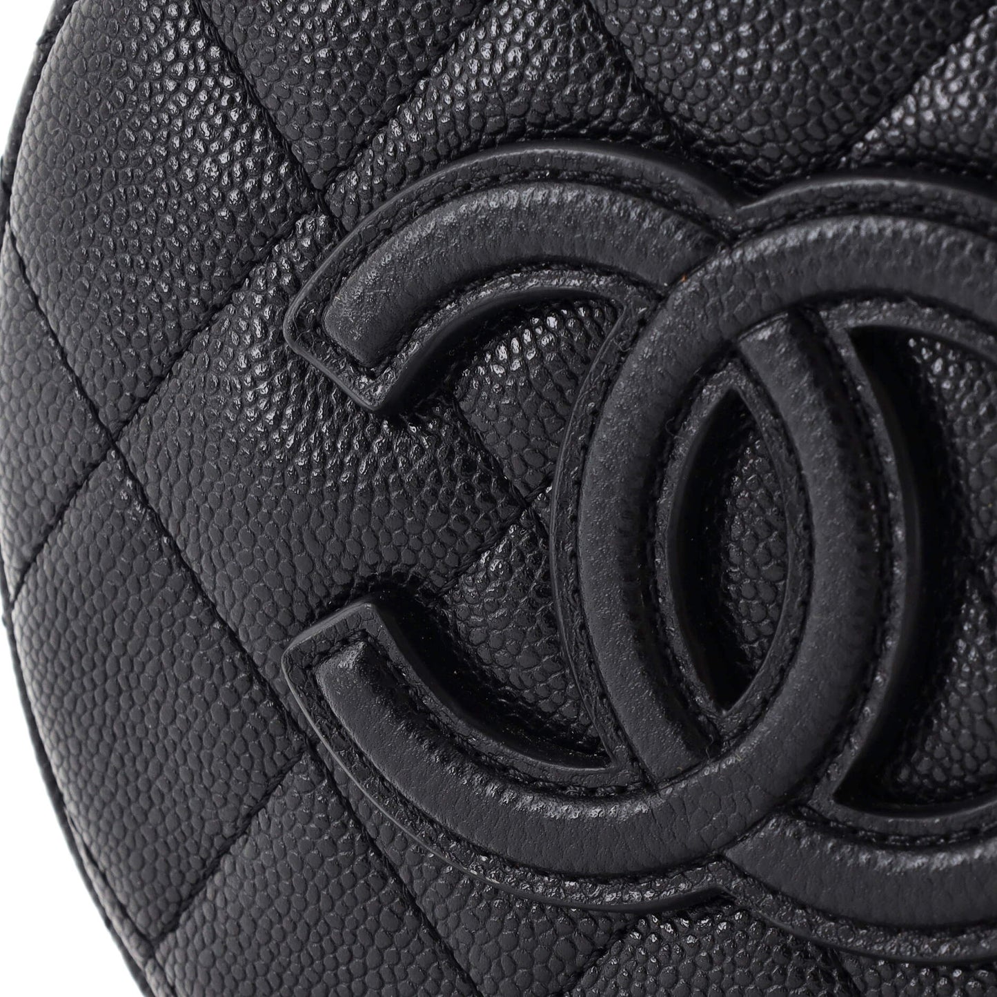 Round Vanity With Chain Quilted Caviar Small
