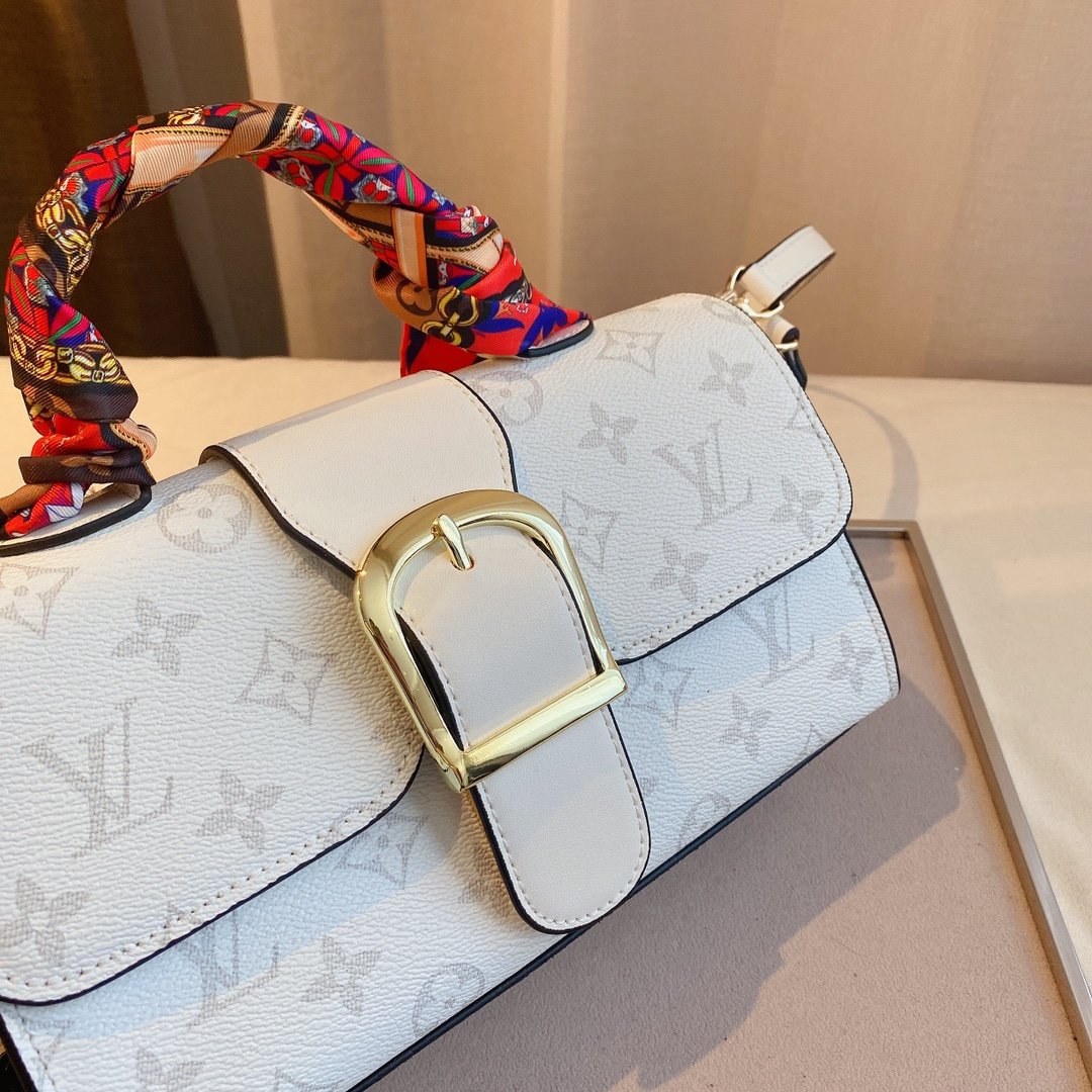 Luxury Handbags Louis Vuitton 090