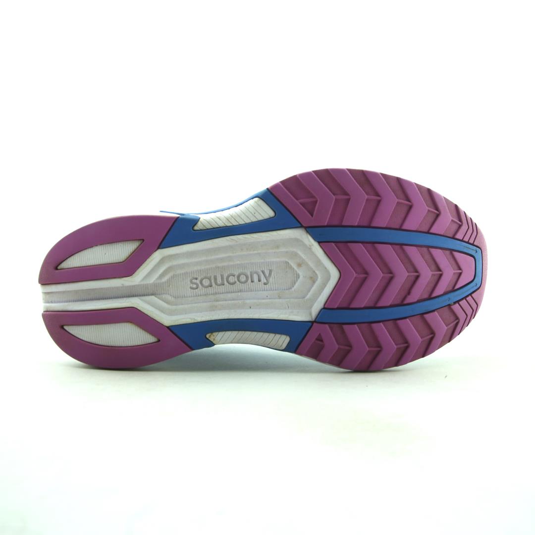 SAUCONY AXON