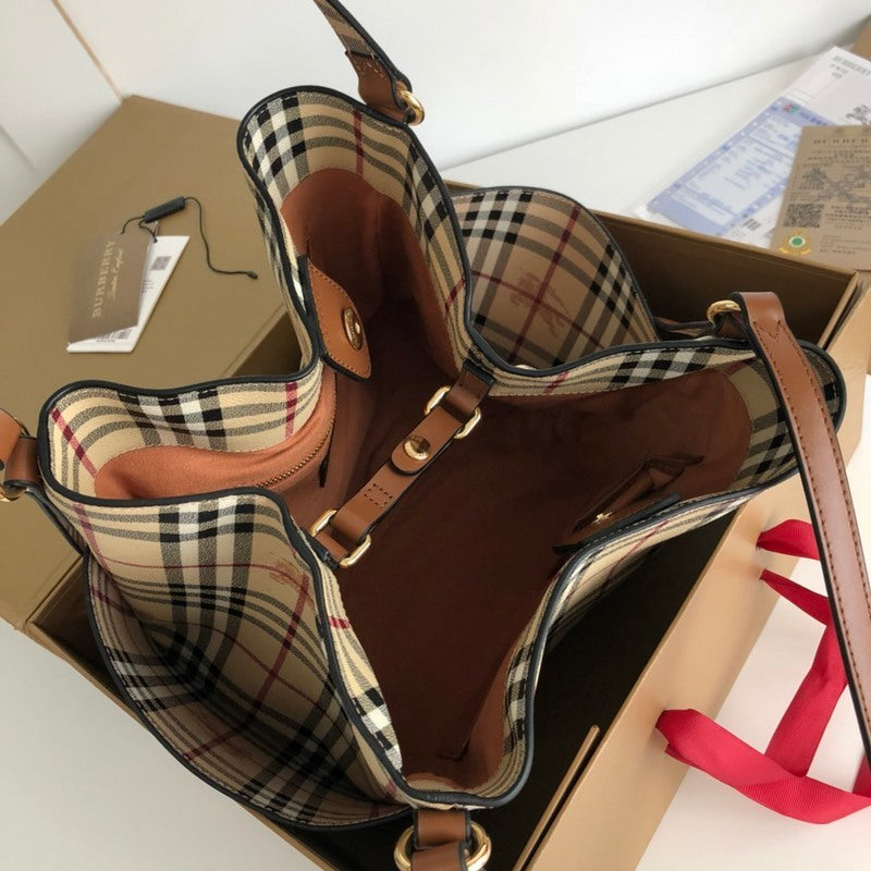 Burberry Bags - Bagsattire   506