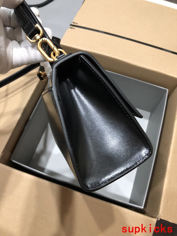Amelia- BG Hourglass Bags - 070