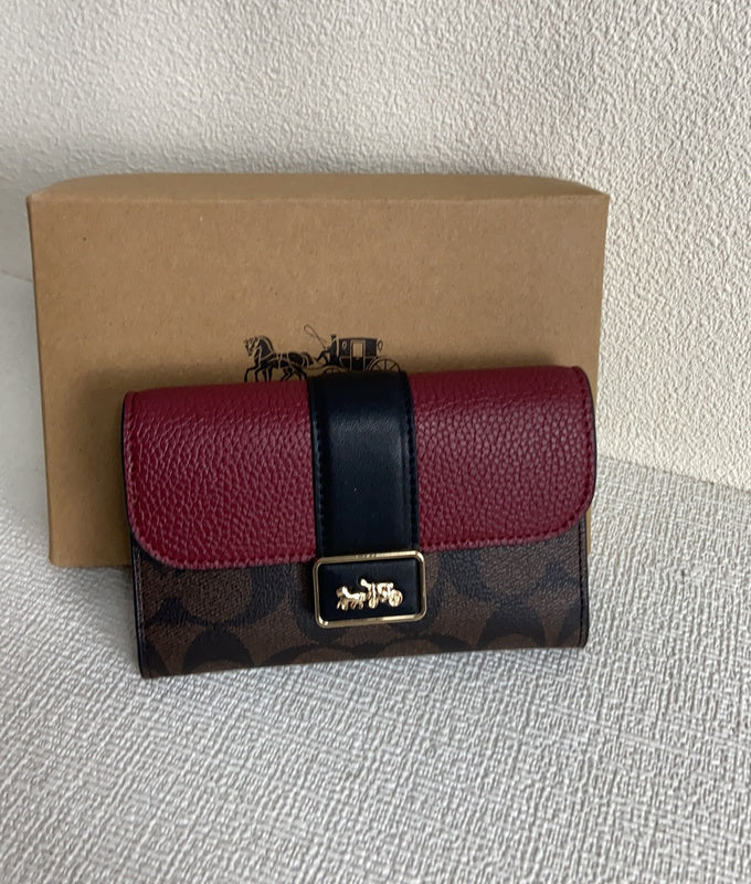 Amelia-i CAH Bags - 002