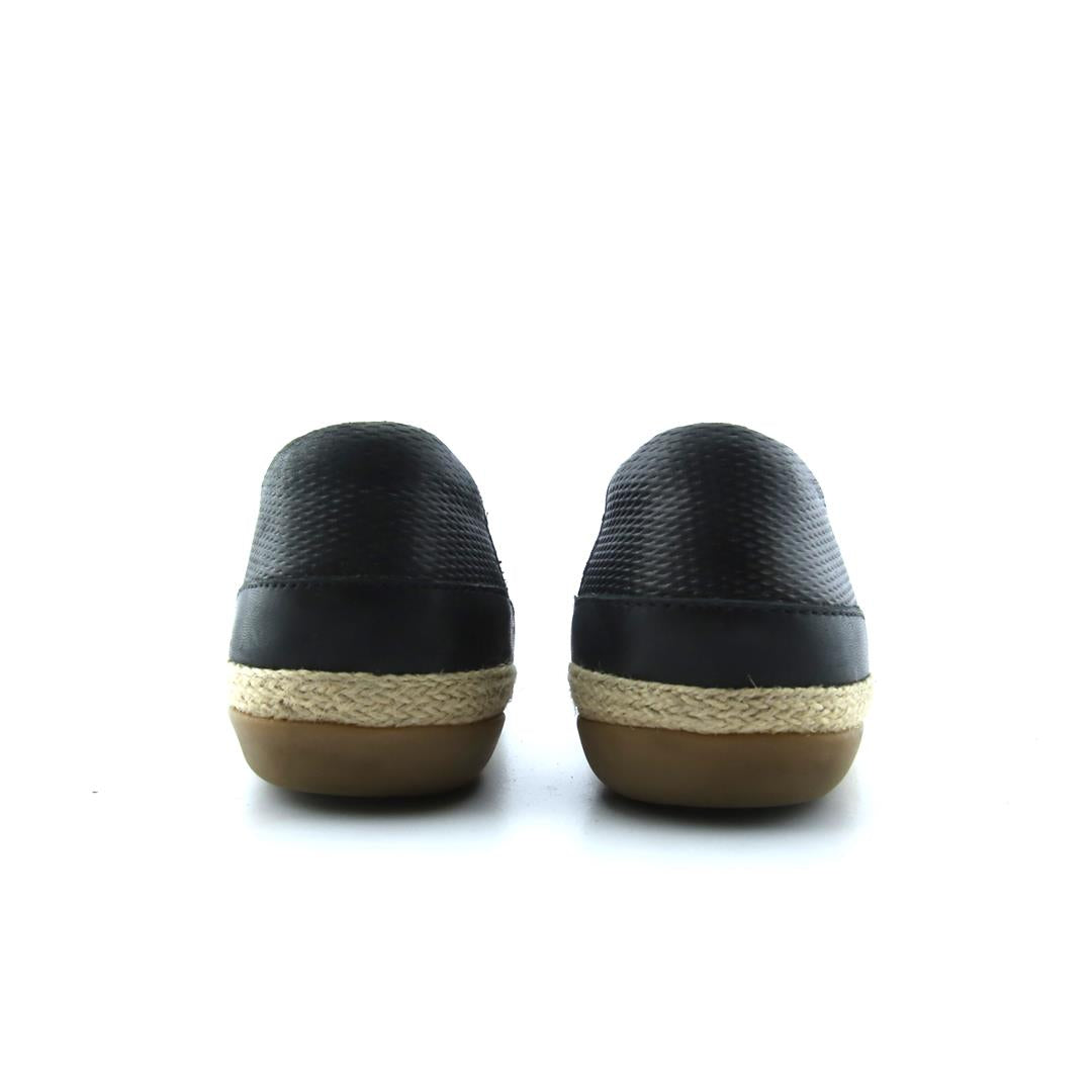 CLARKS ULTIMATE COMFORT