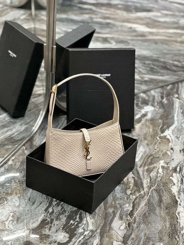 Amelia - YSL Bag - 2492