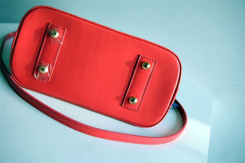 Fan Fashion Lu-Vi bags - 8281