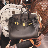 Amelia - HMS Bags - 1755