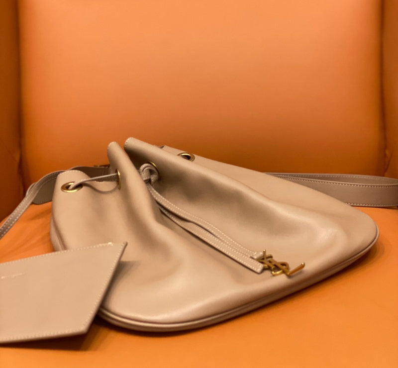 Amelia - YSL Bag - 2050