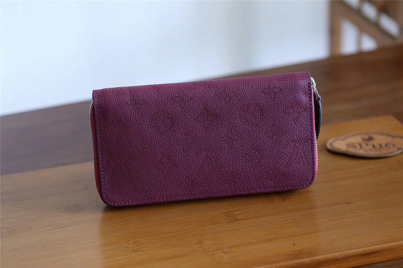 Fan Fashion Lu-Vi bags - 9414