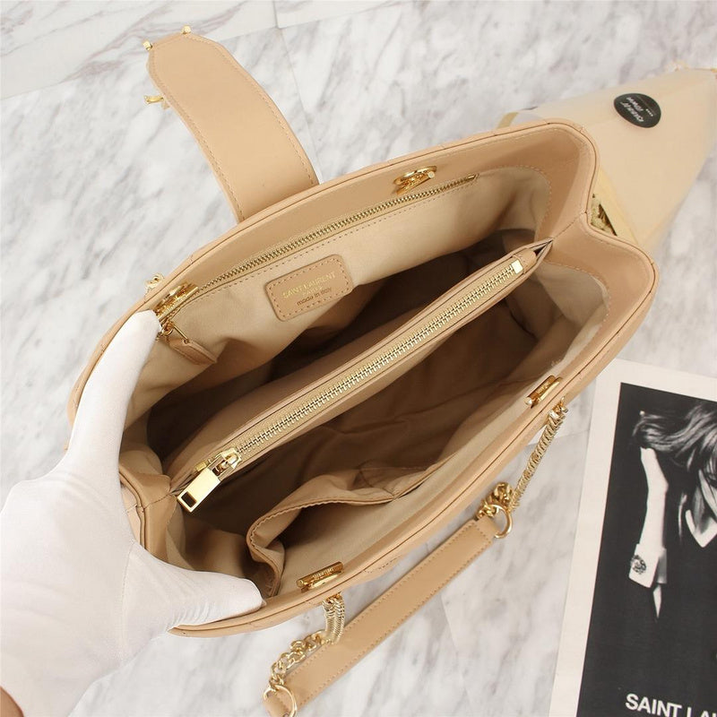 Amelia - YSL Bag - 2804