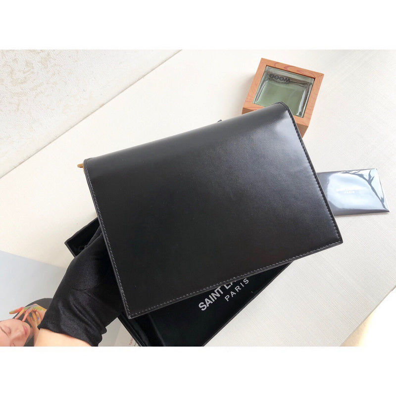 Amelia - YSL Bag - 2192