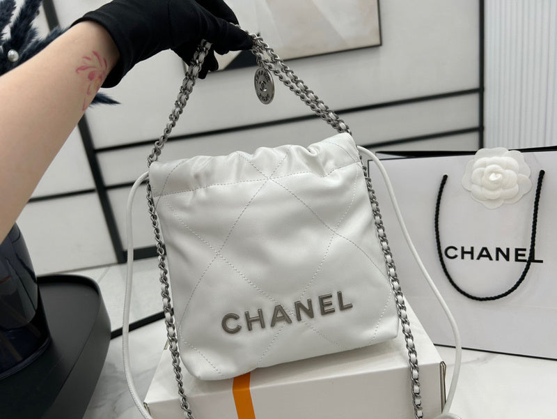 Wellow Bags - Chanel - Bags  - 152