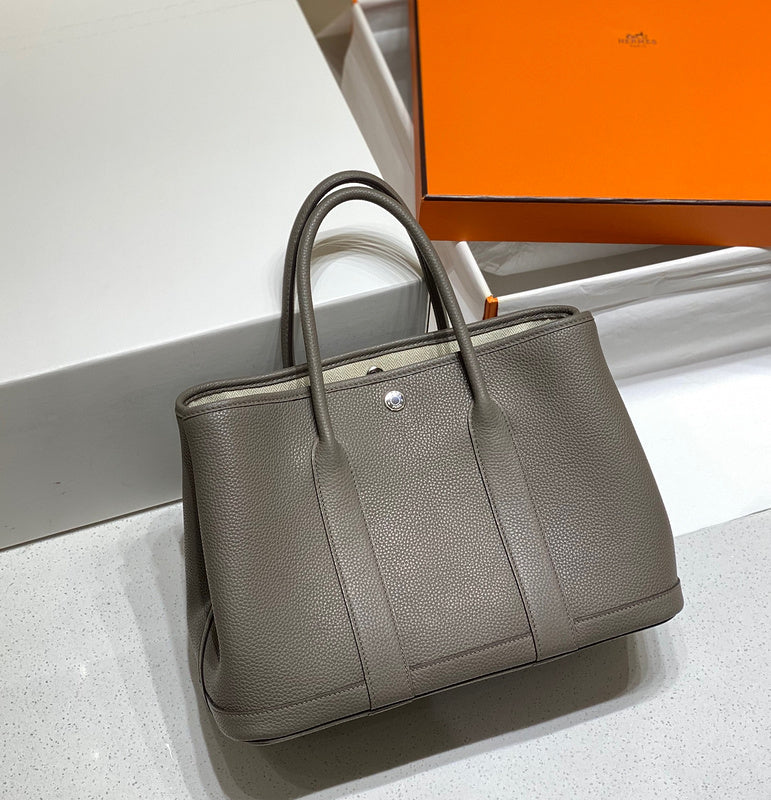 Amelia - HMS Bags - 1751