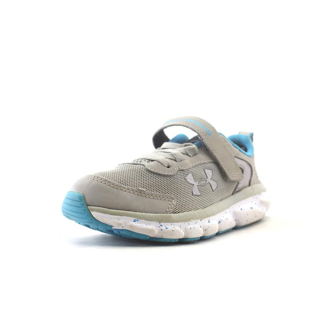UNDER ARMOUR ASSERT 9