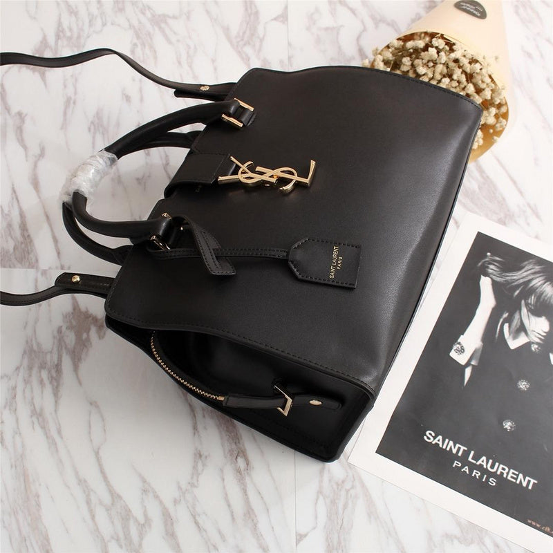 Amelia - YSL Bag - 2528