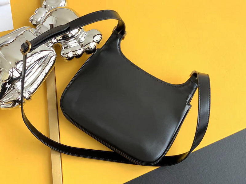 Amelia - YSL Bag - 4198