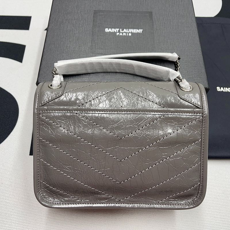 Amelia - YSL Bag - 2229