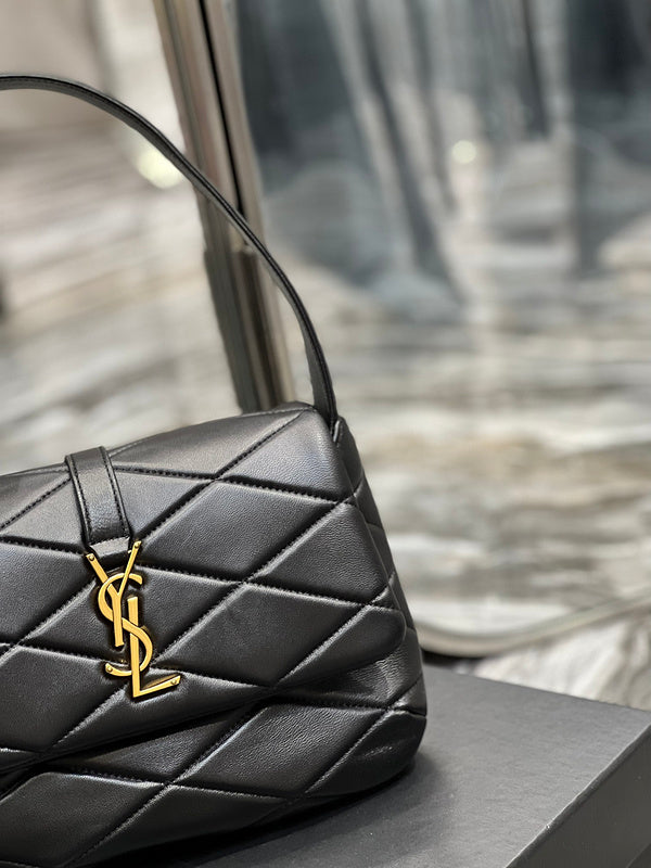 Amelia - YSL Bag - 2476