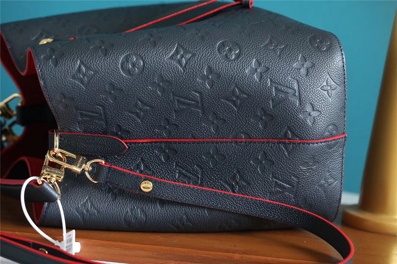 Fan Fashion Lu-Vi bags - 8562