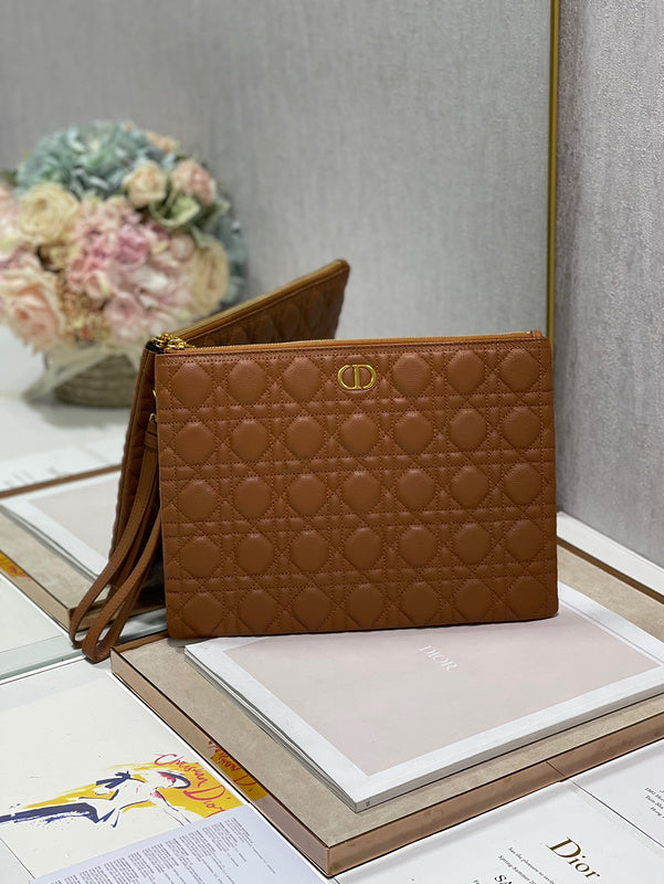 Amelia - DOR Wallets - 055