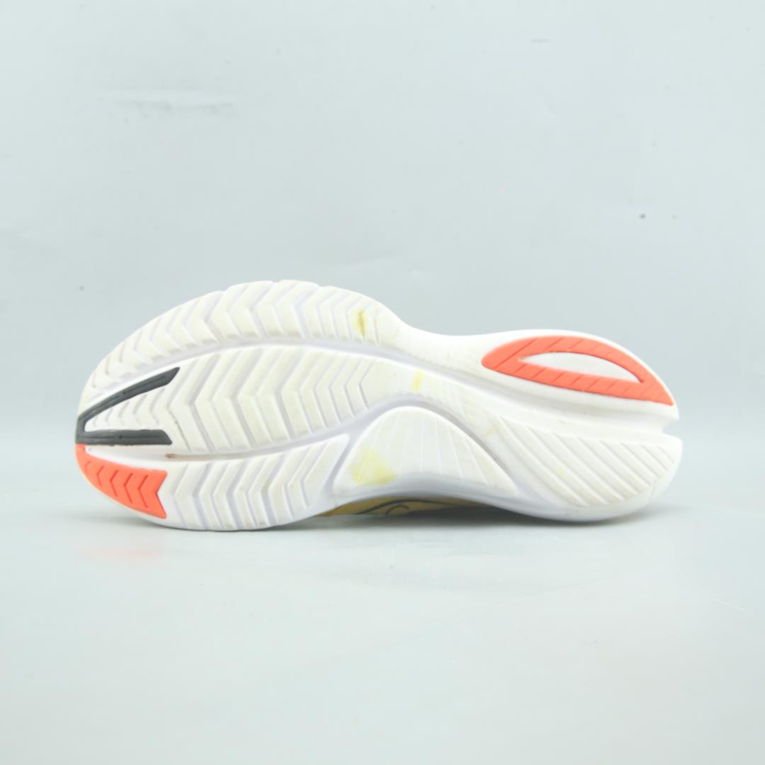 SAUCONY KINVARA 13