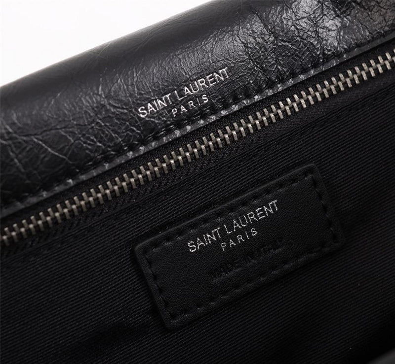 Amelia - YSL Bag - 2641
