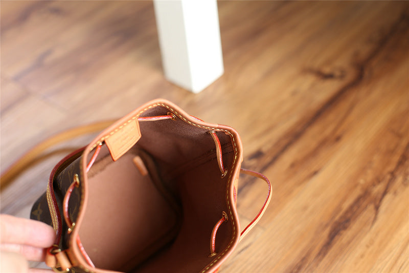 Fan Fashion Lu-Vi bags - 9390
