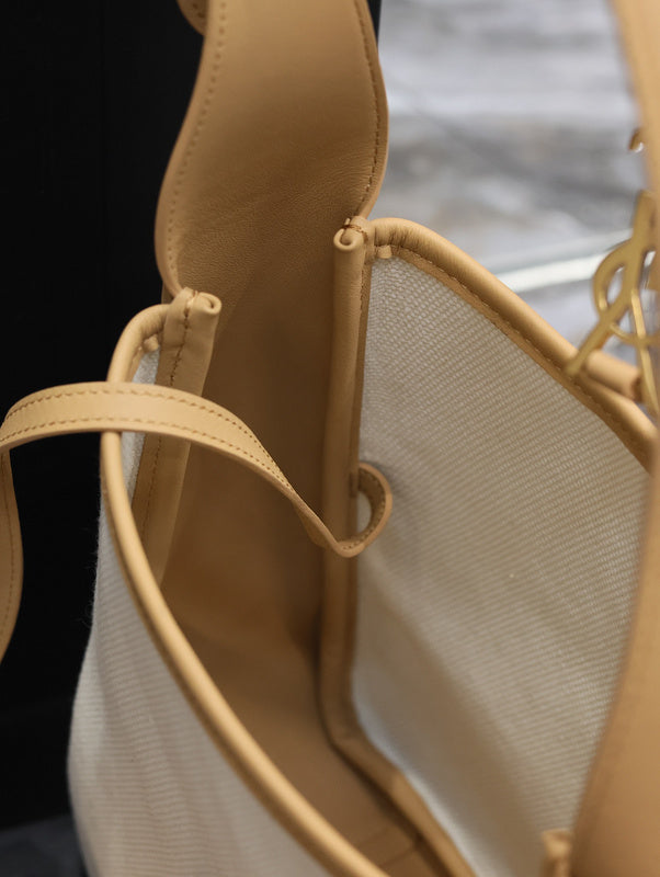 Amelia - YSL Bag - 1854