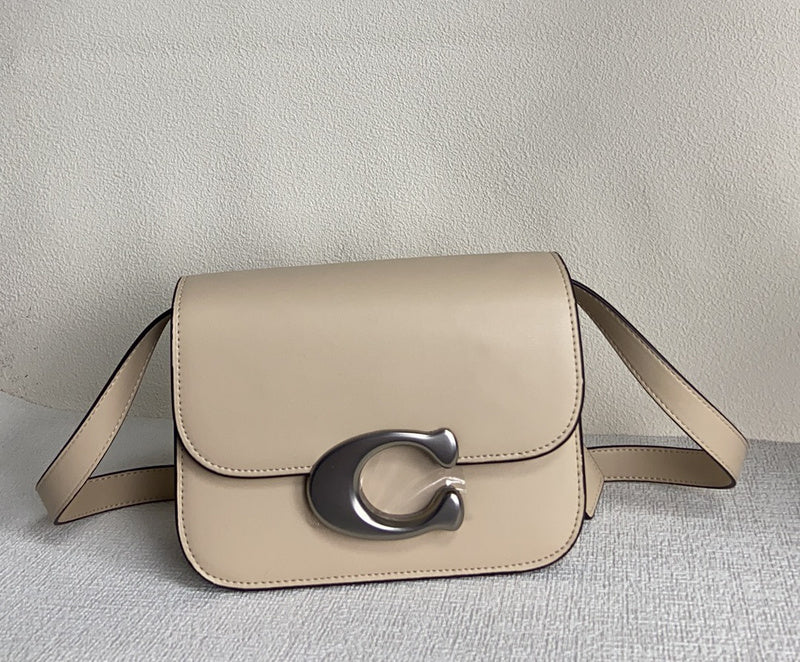 Amelia-i CAH Bags - 022