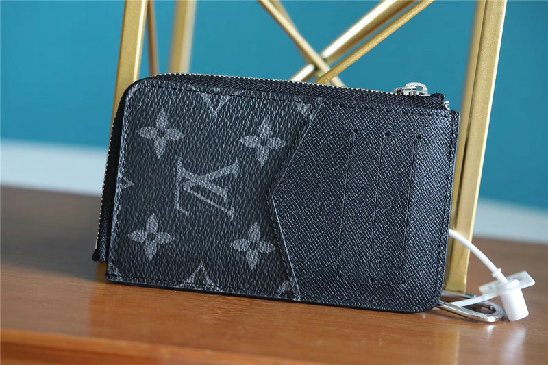 Fan Fashion Lu-Vi bags - 8996