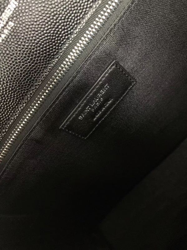 Amelia - YSL Bag - 3852