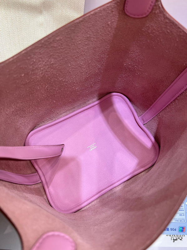 Amelia - HMS Bags - 1710