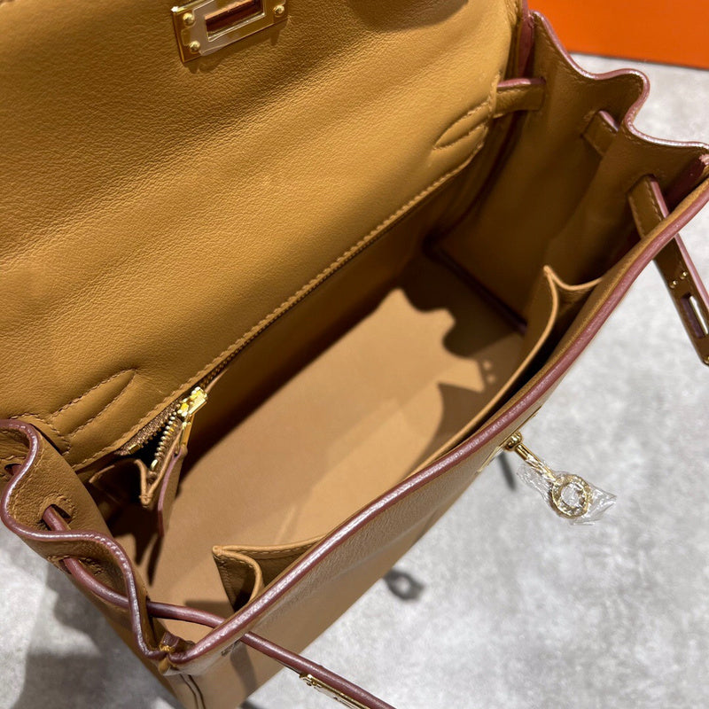 Amelia - HMS Bags - 1652