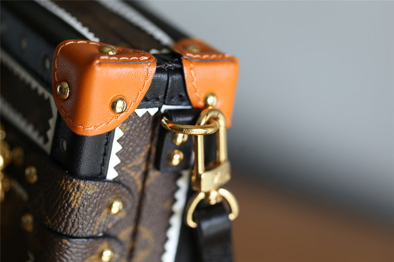 Fan Fashion Lu-Vi bags - 8236