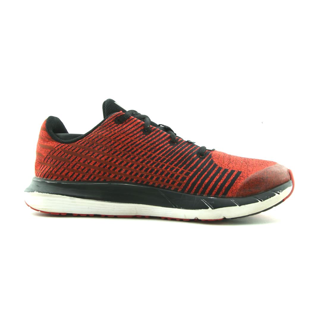 UNDER ARMOUR SPEEDFORM VELOCITI