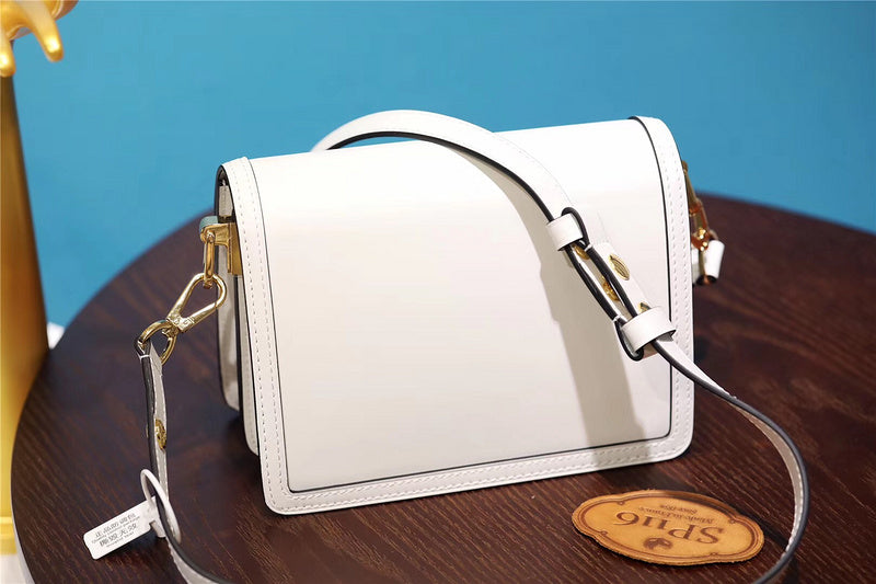 Fan Fashion Lu-Vi bags - 8129