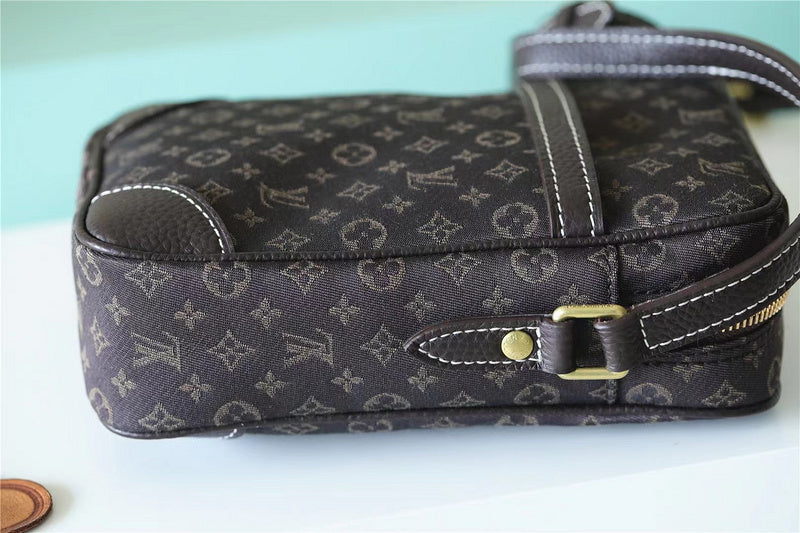 Fan Fashion Lu-Vi bags - 9904