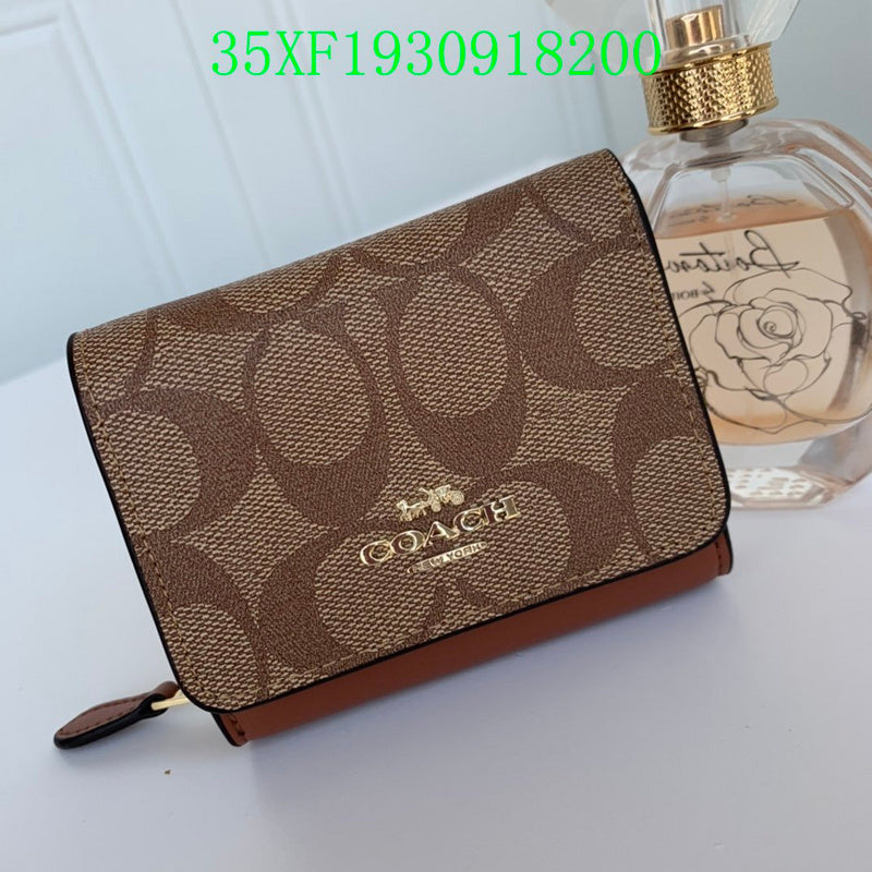 Amelia - CAH Wallet - 068