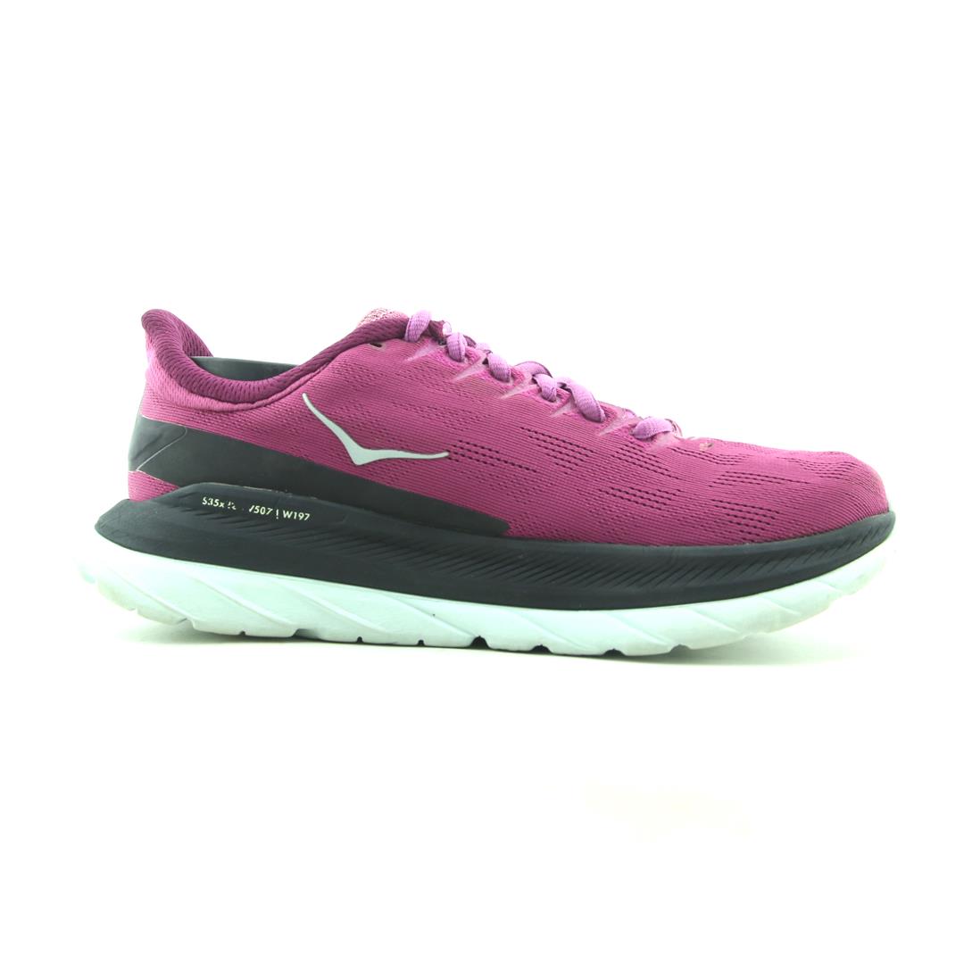 HOKA ONE ONE MACH 4