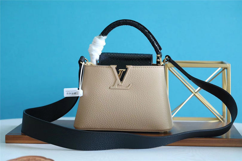 Fan Fashion Lu-Vi bags - 8340