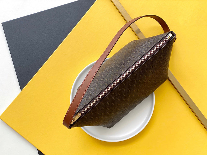 Amelia - YSL Bag - 4154