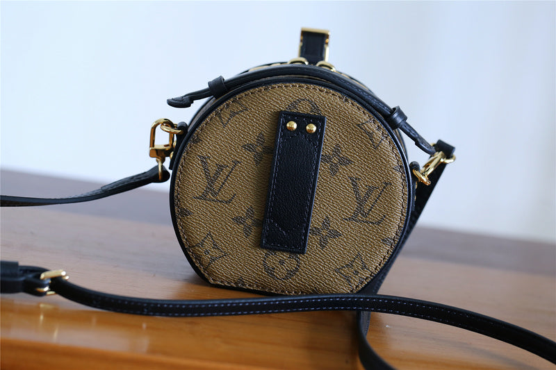 Fan Fashion Lu-Vi bags - 8326