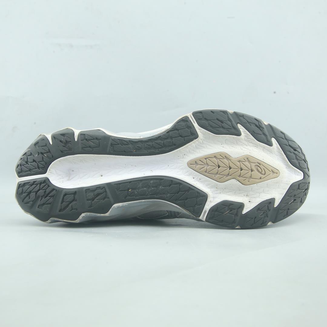 ASICS NOVABLAST 2