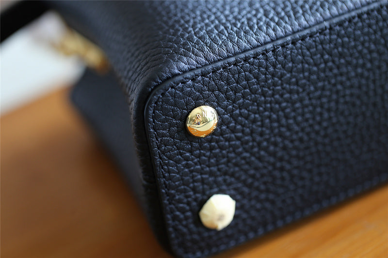 Fan Fashion Lu-Vi bags - 8347